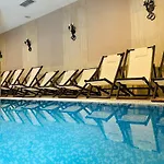 With Pool, Near The Lift Daire *