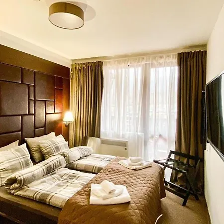 With Pool, Near The Lift アパート *