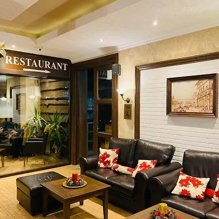 With Pool, Near The Lift * バンスコ