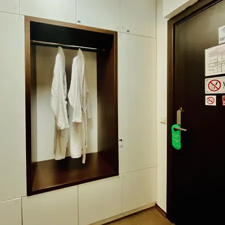 Apartman With Pool, Near The Lift Banszko