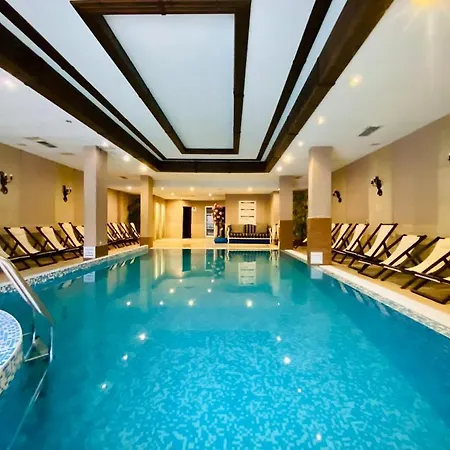 With Pool, Near The Lift